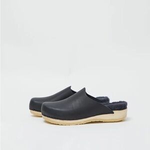 No. 6 Contour Clog with Shearling on Flat Base in Indigo